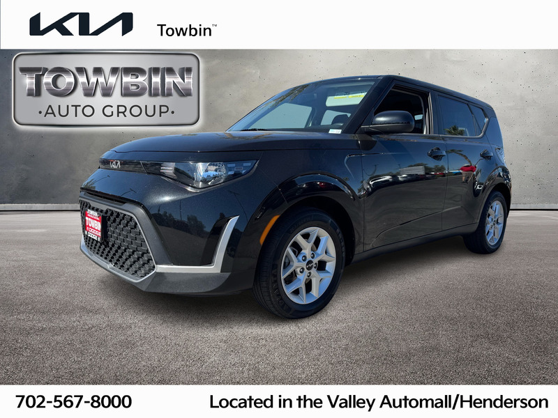 2023 Kia Soul LX's photo