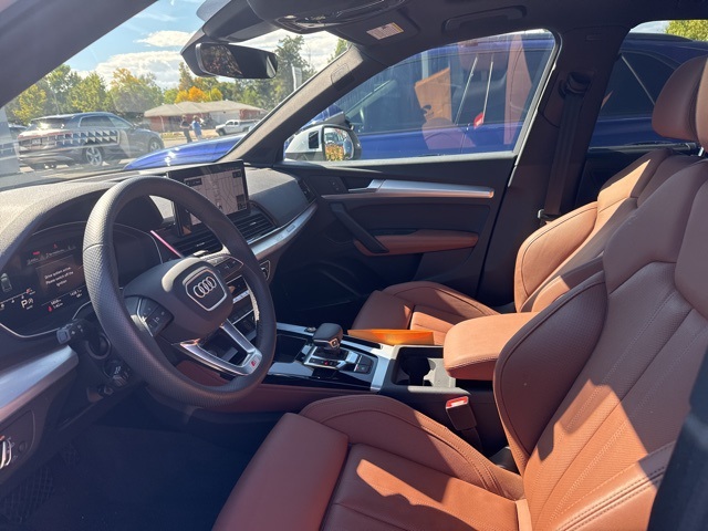 2025 Audi Q5 45 S line Premium Plus photo 6