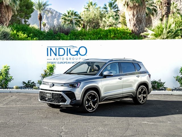 2025 Volkswagen Taos SEL's photo