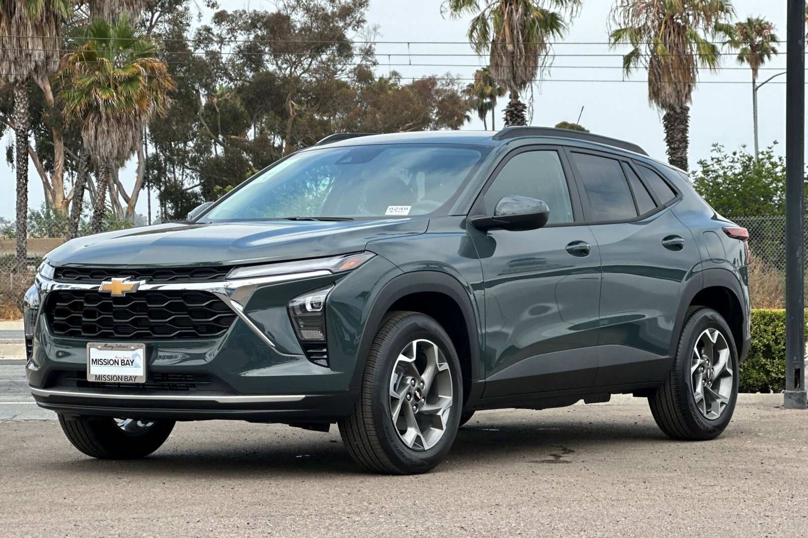 2025 Chevrolet Trax LT photo 8