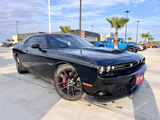 2022 Dodge Challenger R/T's photo