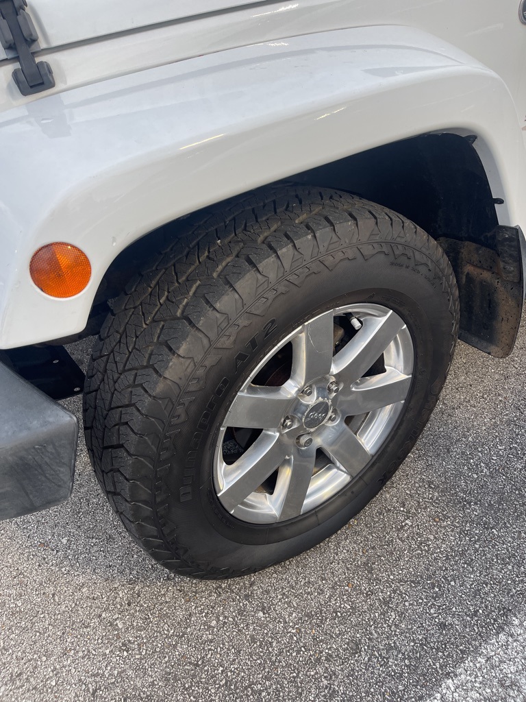 2016 Jeep Wrangler Unlimited Rubicon High Tide photo 8