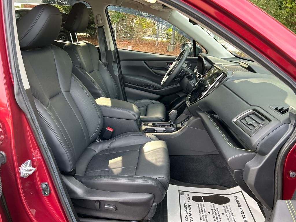 2025 Subaru Ascent Onyx Edition Touring photo 28
