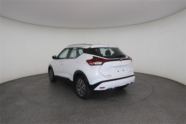 2021 Nissan Kicks SV photo 12
