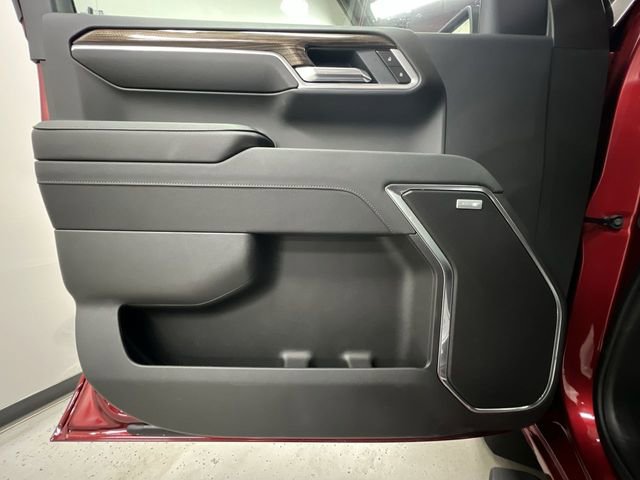 2025 Chevrolet Silverado 1500 RST photo 15