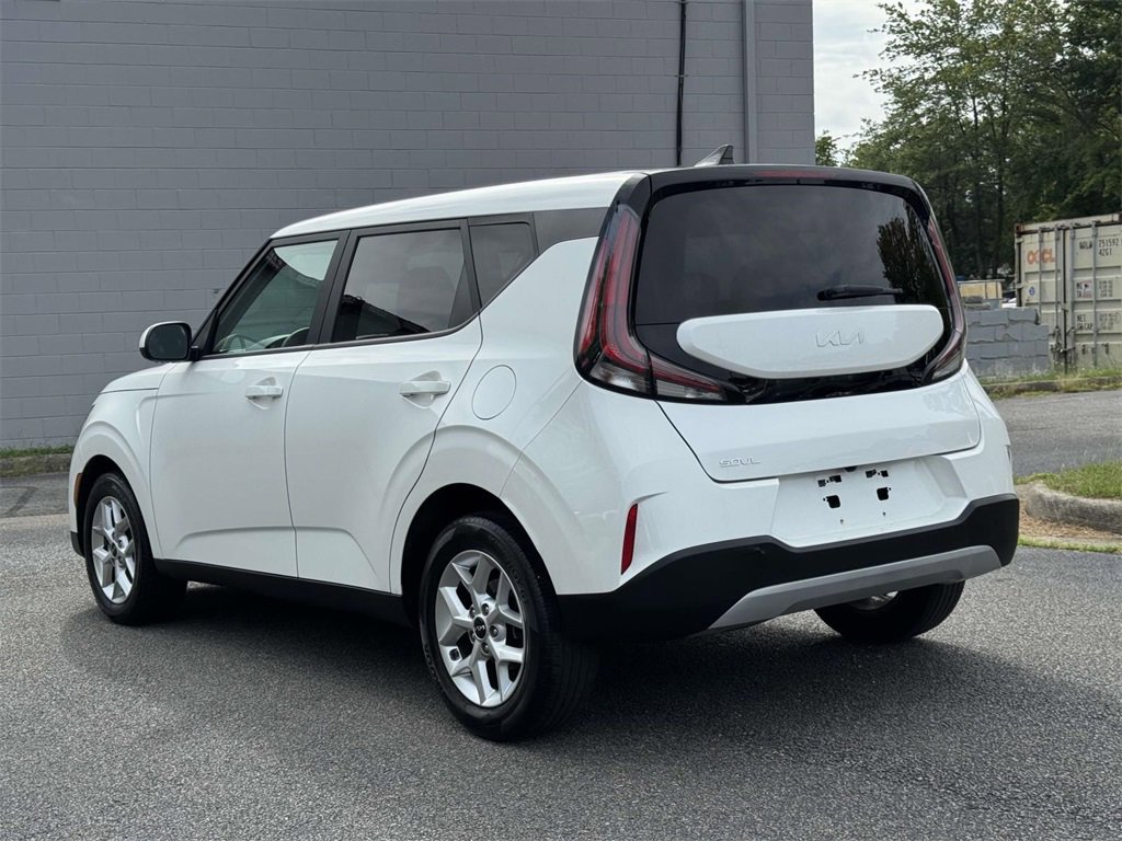 2023 Kia Soul LX photo 21