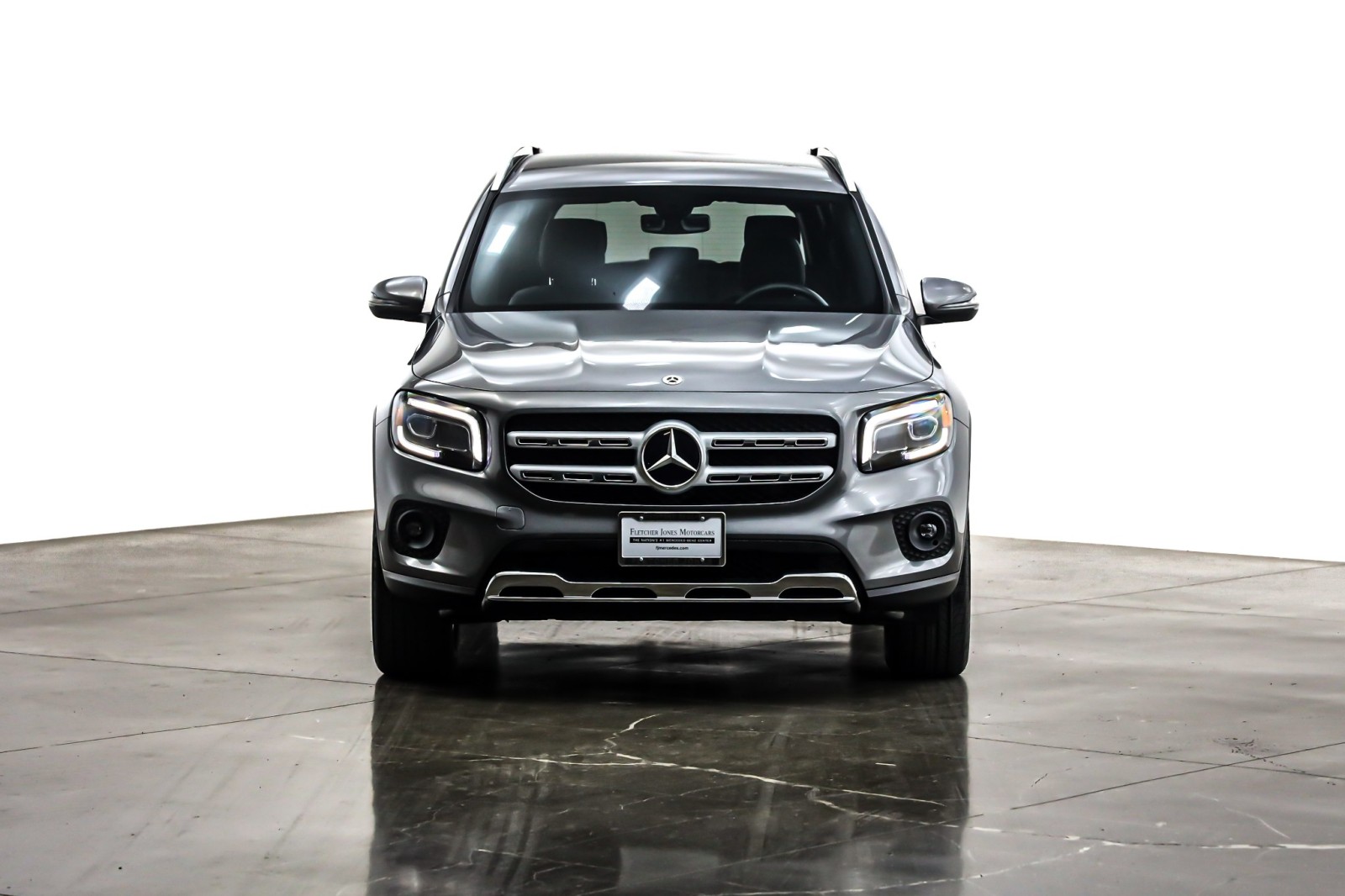 2022 Mercedes Benz GLB 250 4MATIC photo 2