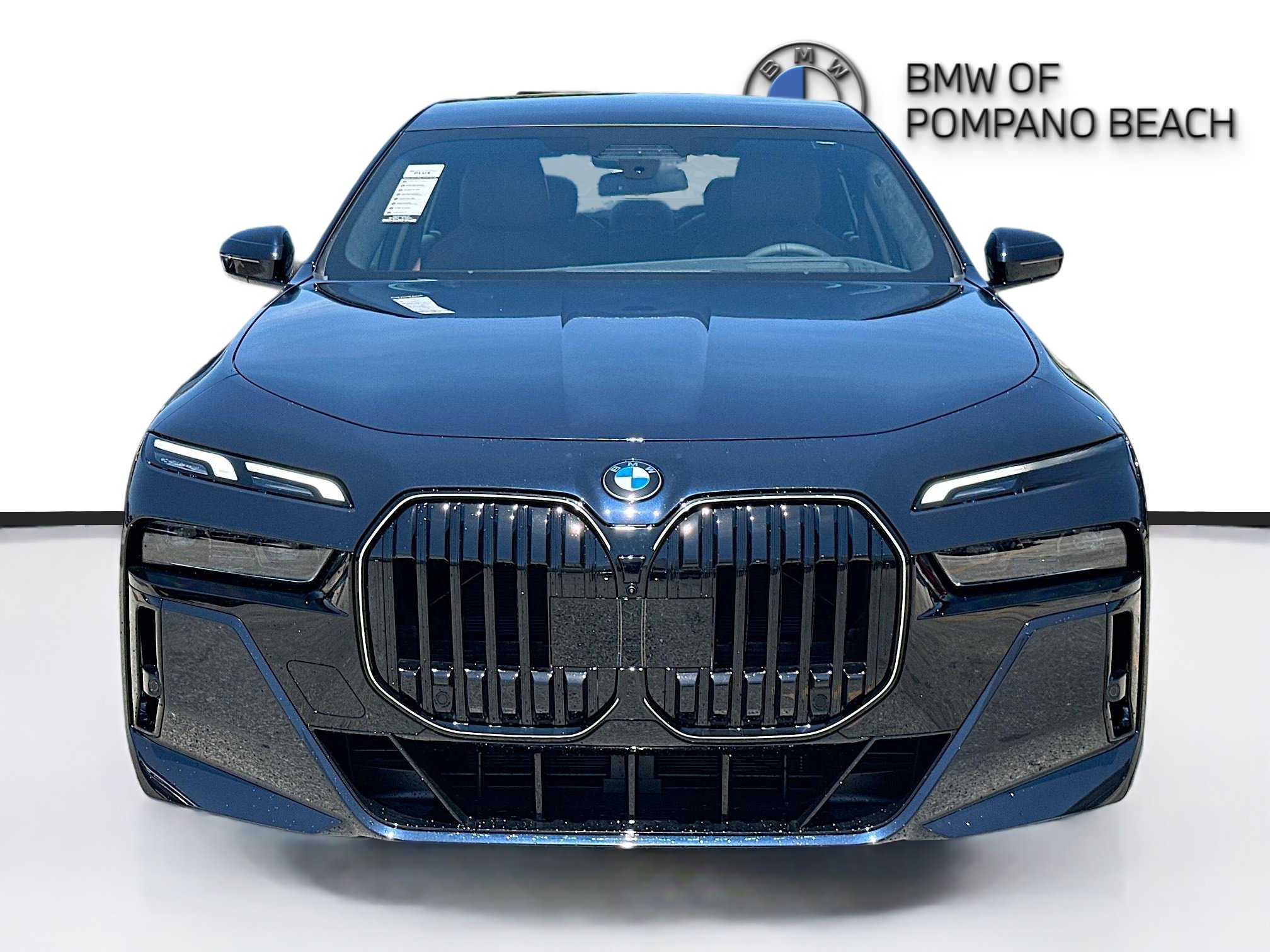 2025 Bmw 760i xDrive photo 2