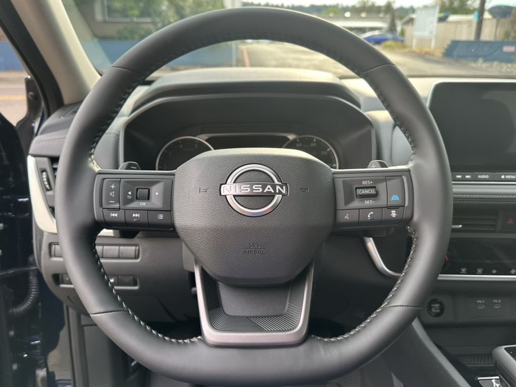 2026 Nissan Rogue SV photo 15