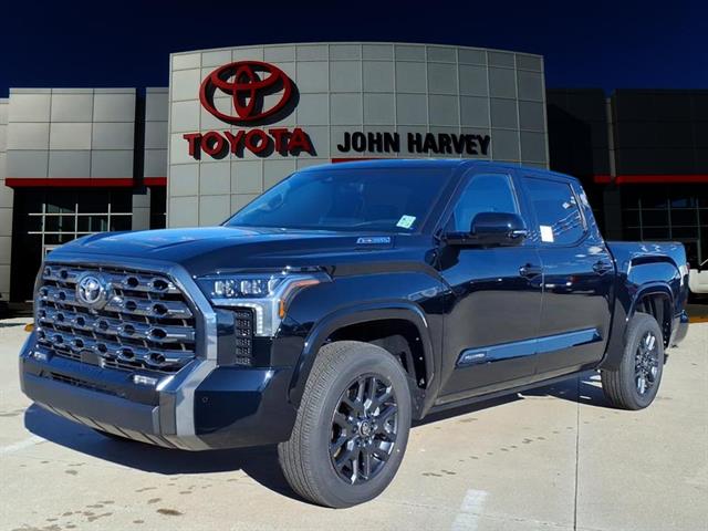 2026 Toyota Tundra Platinum's photo