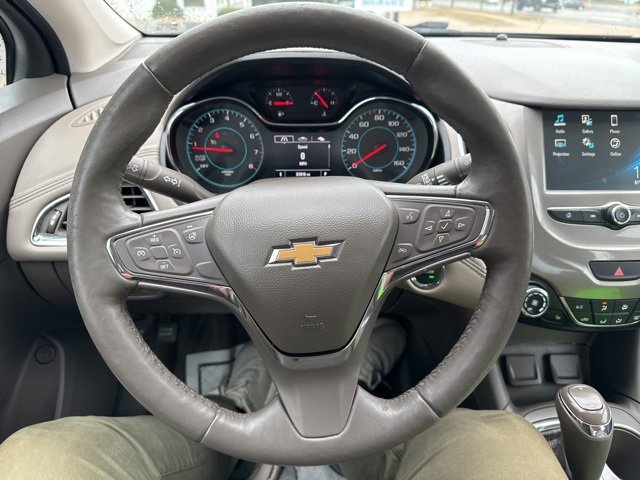 2018 Chevrolet Cruze Premier photo 24