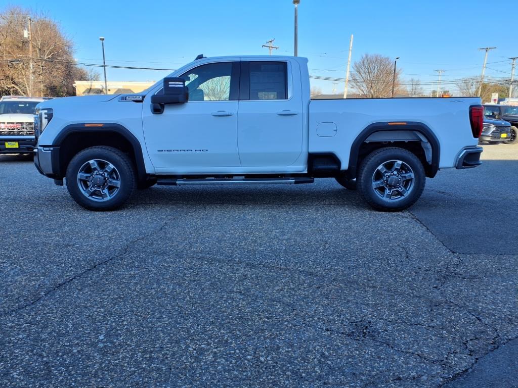 2025 Gmc Sierra 2500 HD SLE photo 4
