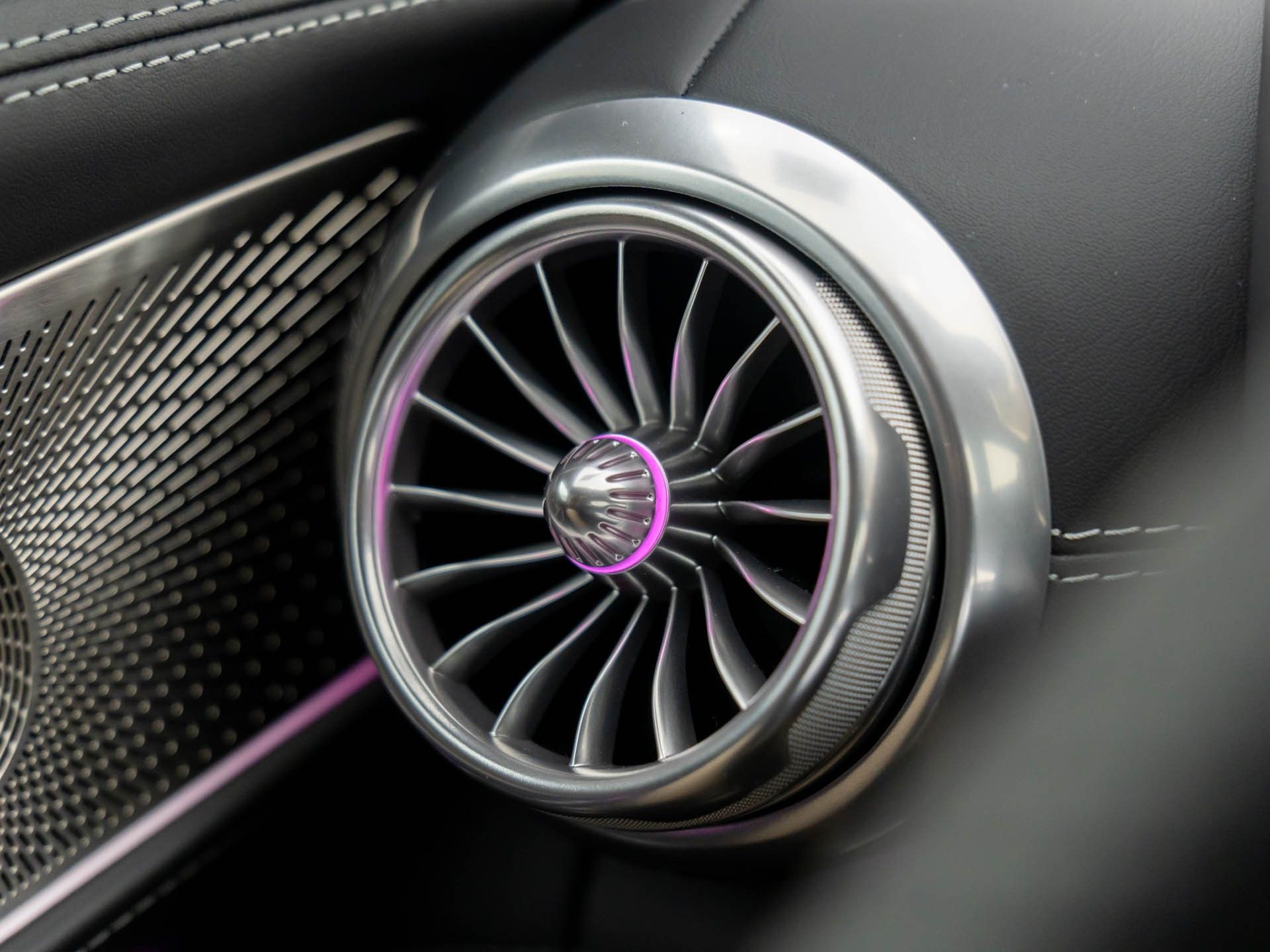 2025 Mercedes Benz AMG GT 43 photo 28