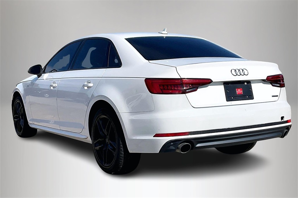 2017 Audi A4 Quattro Premium photo 4