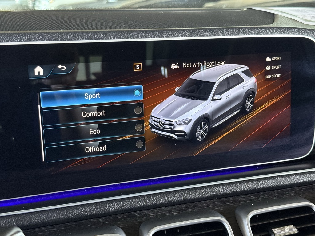 2022 Mercedes Benz GLE 350 4MATIC photo 3