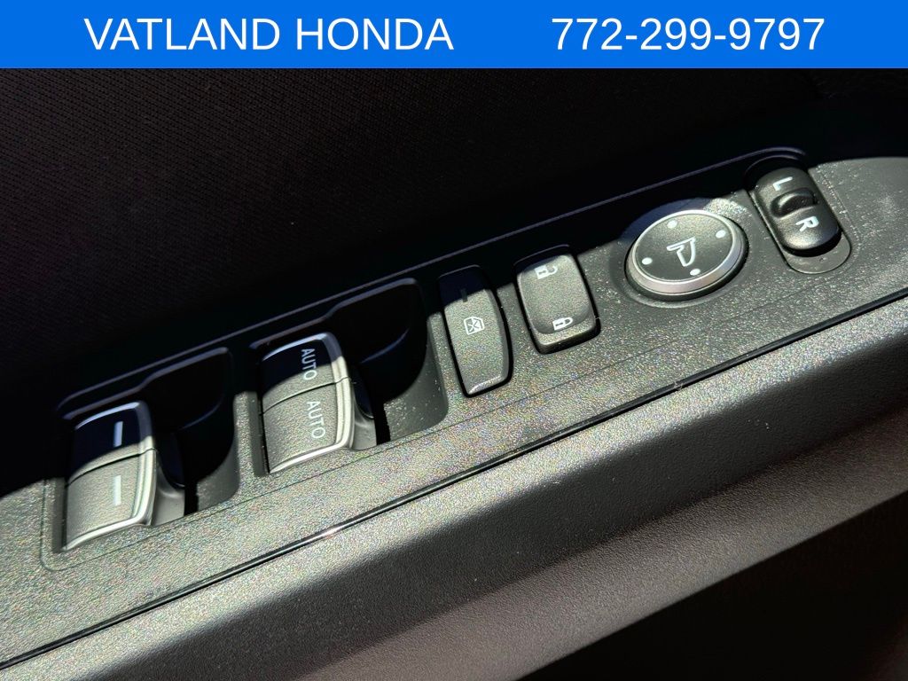 2023 Honda Civic LX photo 12