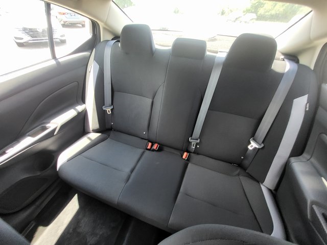 2025 Nissan Versa 1.6 S photo 11