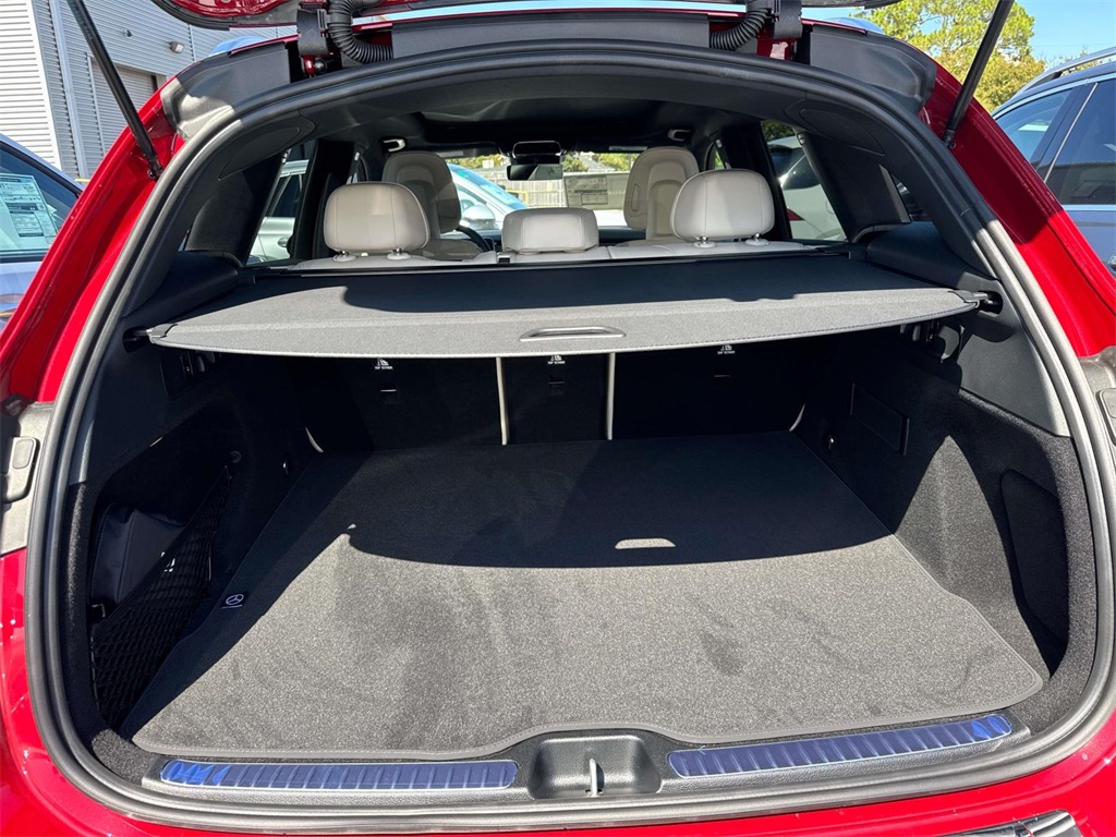 2026 Mercedes Benz GLC 300 photo 4