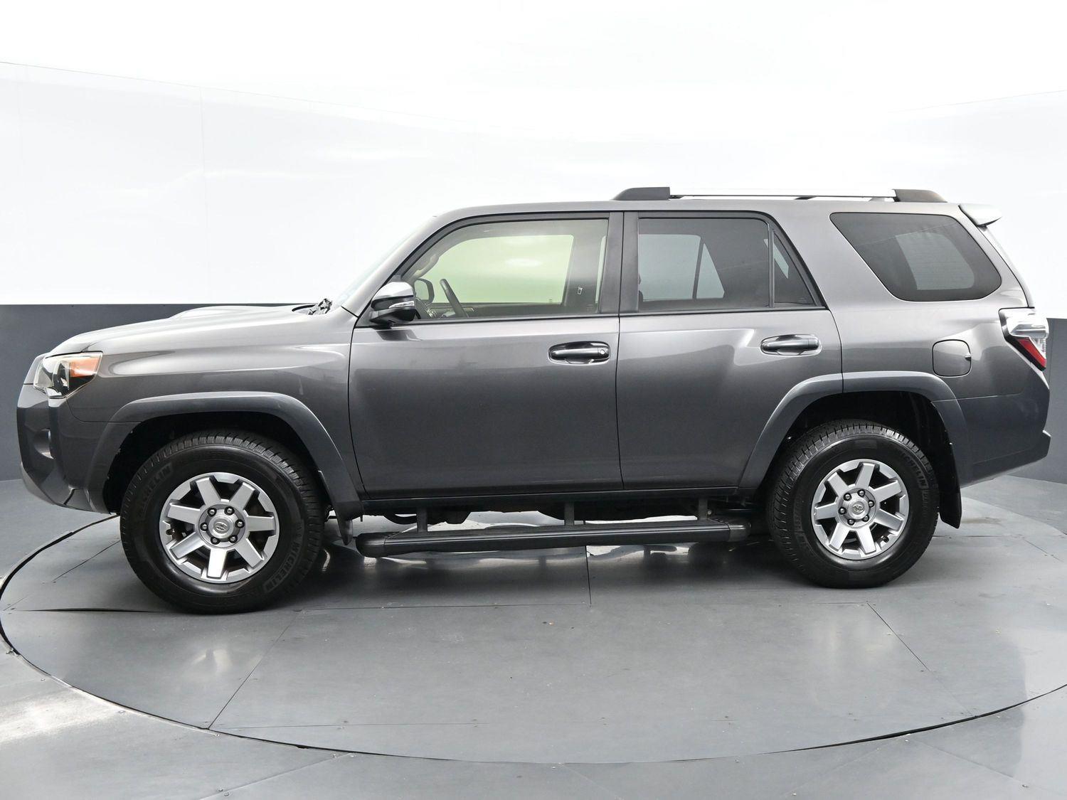 2014 Toyota 4Runner Limited photo 3