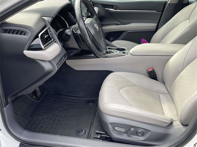 2021 Toyota Camry XSE photo 7