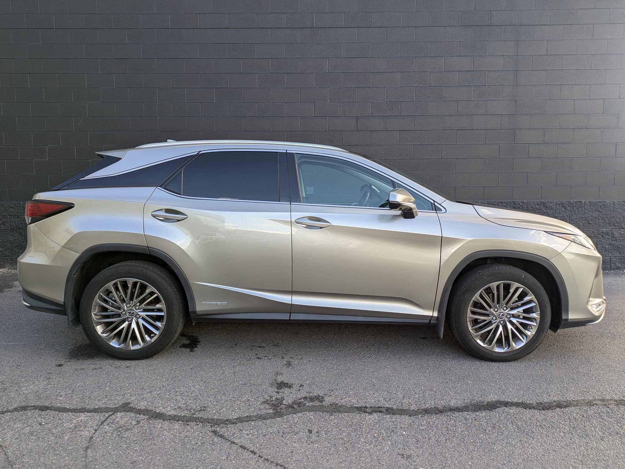 2022 Lexus RX 450h photo 4