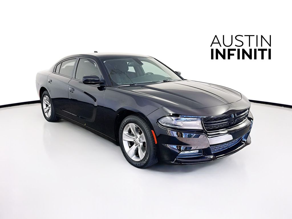 2016 Dodge Charger SXT's photo