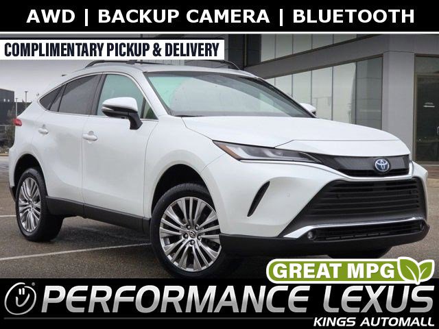 2023 Toyota Venza XLE's photo