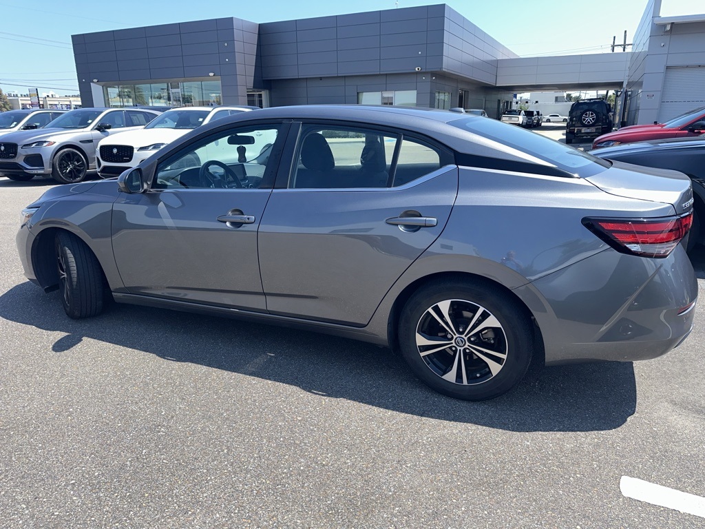 2022 Nissan Sentra SV photo 2