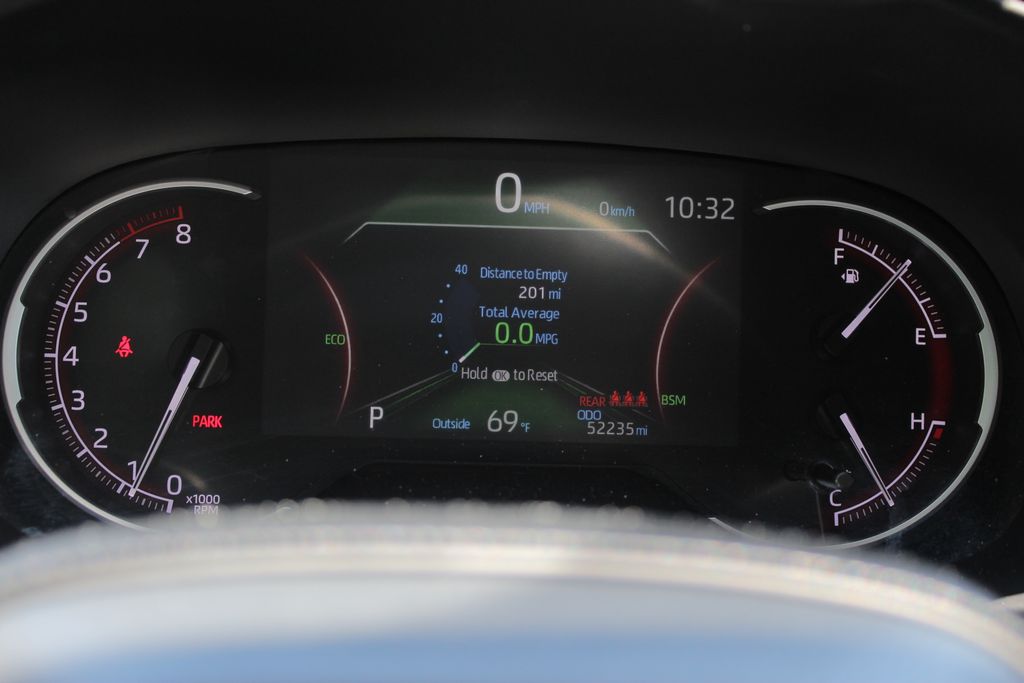 2023 Toyota RAV4 XLE photo 21