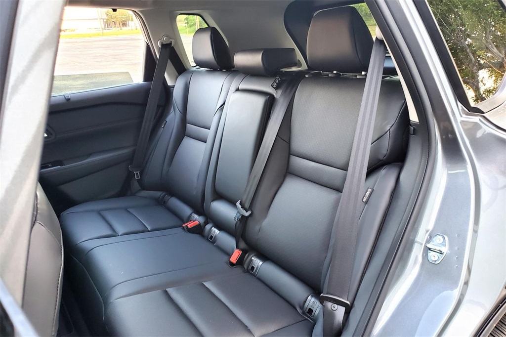 2025 Nissan Rogue SV photo 18