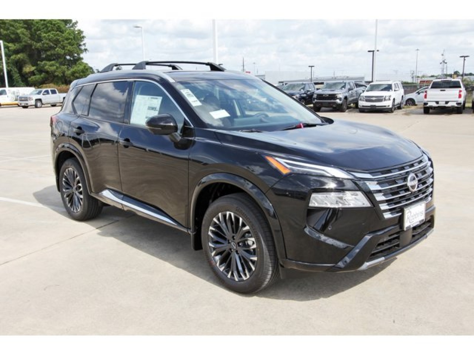 2026 Nissan Rogue Platinum Black at Robbins Nissan