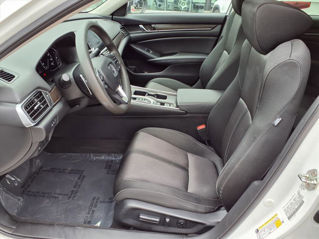 2019 Honda Accord Hybrid EX photo 12