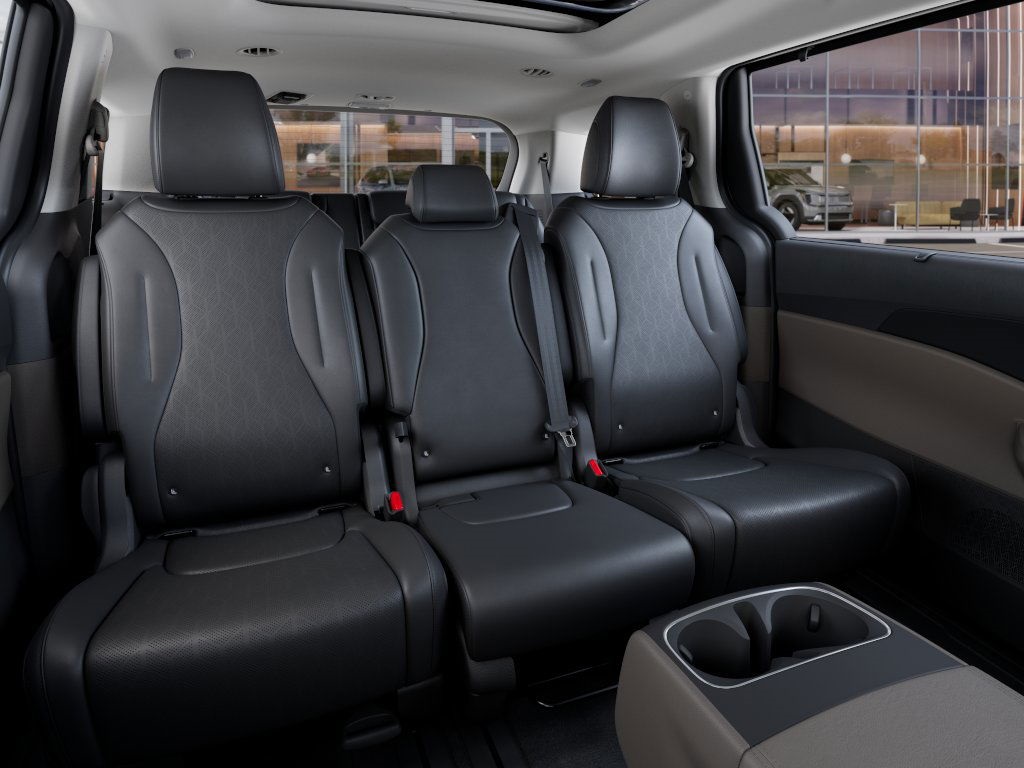 2026 Kia Carnival SX photo 16
