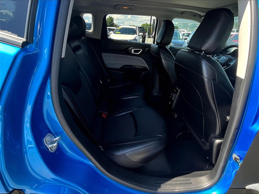 2022 Jeep Compass Latitude photo 14