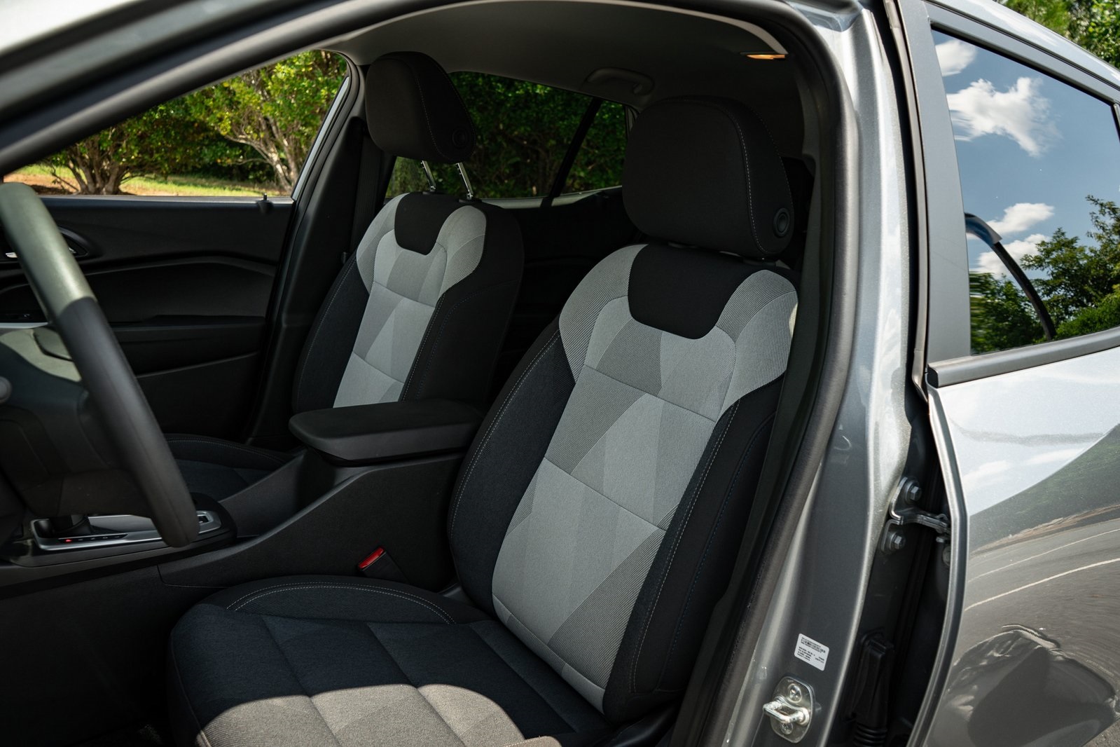 2024 Chevrolet Trax LS photo 11