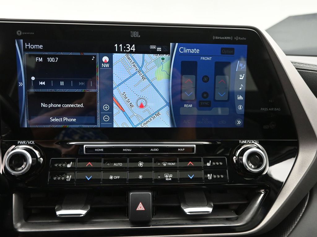 2022 Toyota Highlander Hybrid Limited photo 15