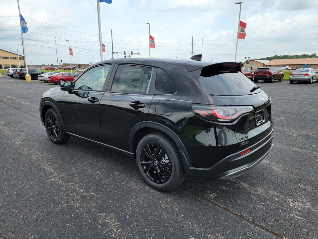 2026 Honda HR-V Sport photo 13