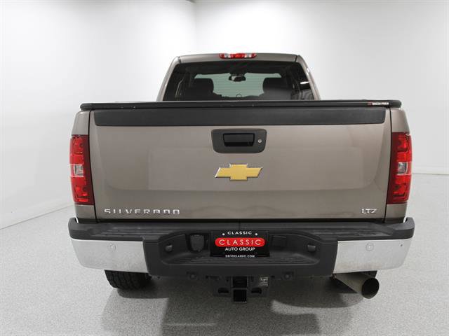 2014 Chevrolet Silverado 2500HD LTZ photo 16