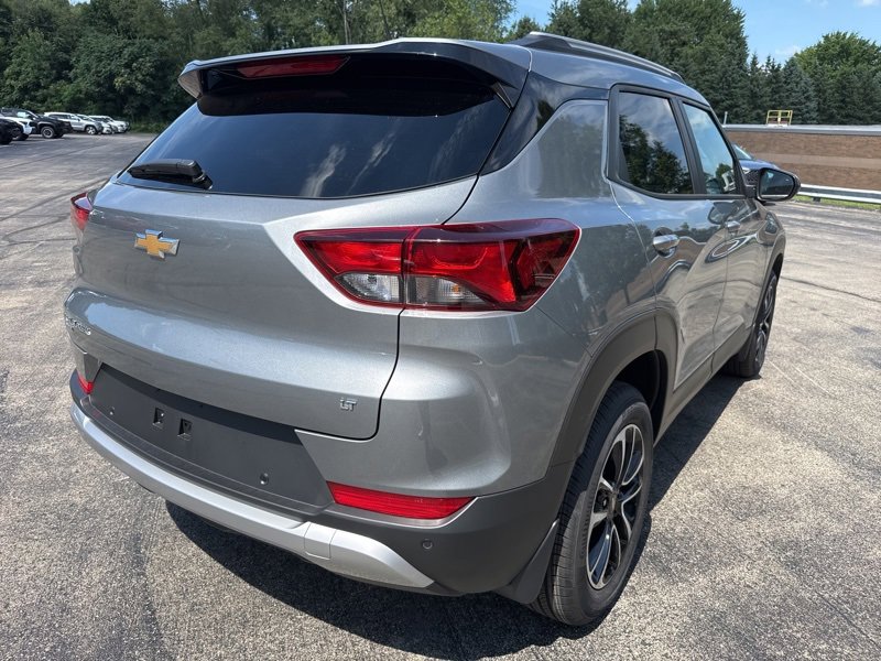 2026 Chevrolet Trailblazer LT photo 3