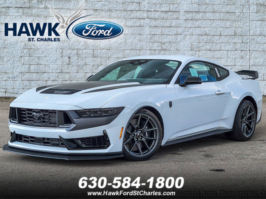 2025 Ford Mustang Dark Horse's photo