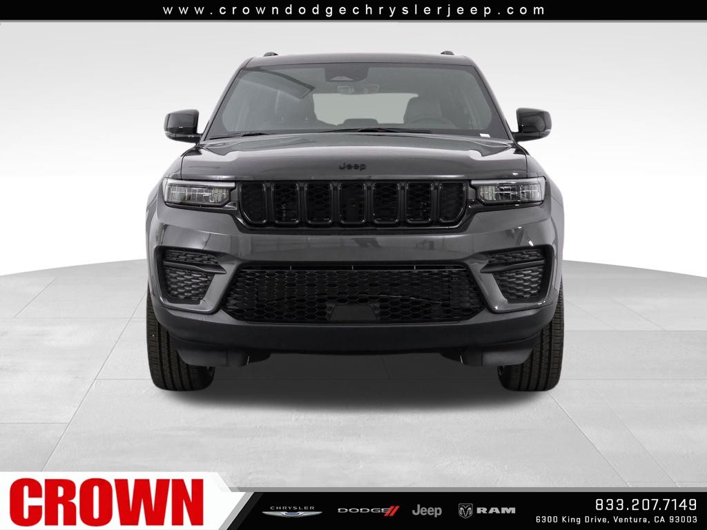 2025 Jeep Grand Cherokee Altitude X photo 2