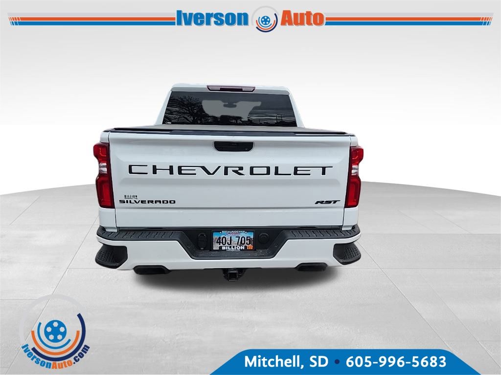 2021 Chevrolet Silverado 1500 RST photo 4