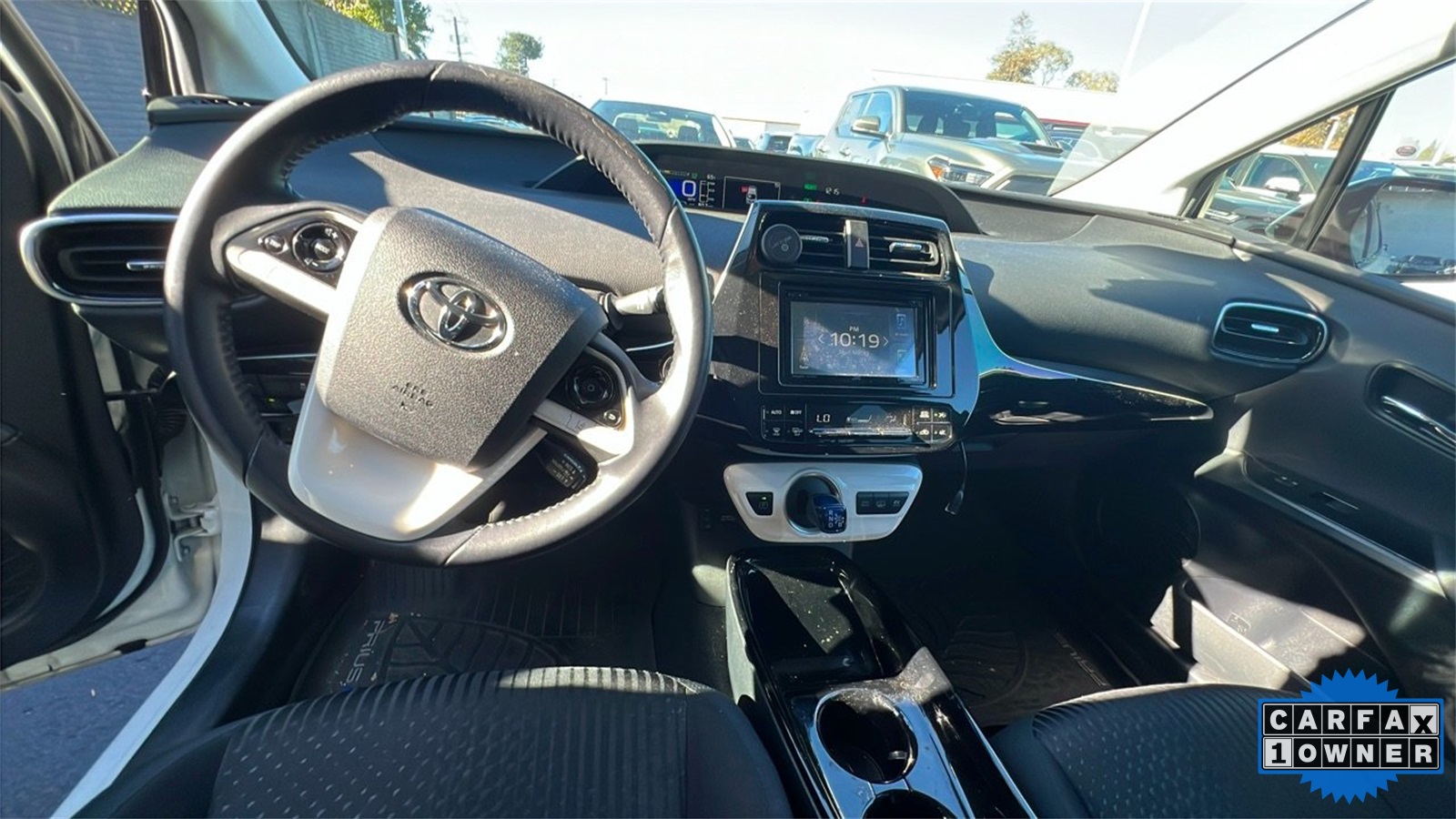 2019 Toyota Prius Prime Plus photo 4