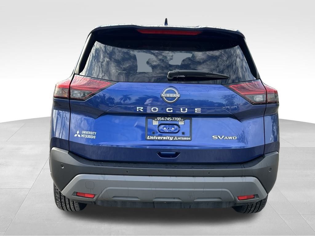 2023 Nissan Rogue SV photo 5