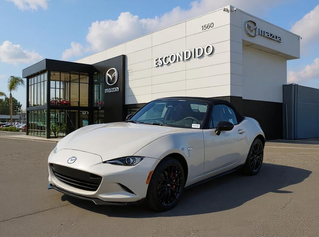 2025 Mazda MX-5 Miata Club's photo