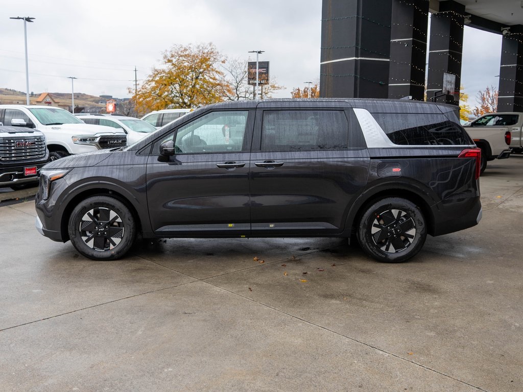 2026 Kia Carnival LXS photo 4