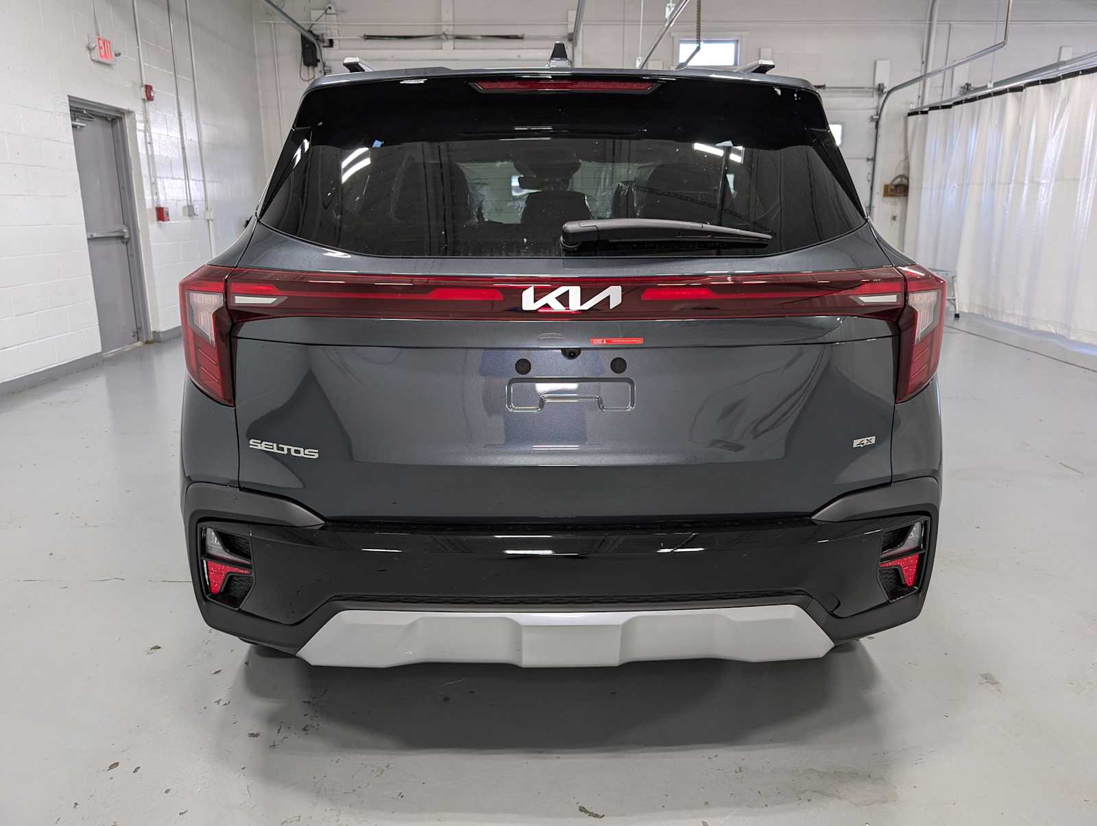 2026 Kia Seltos EX photo 8