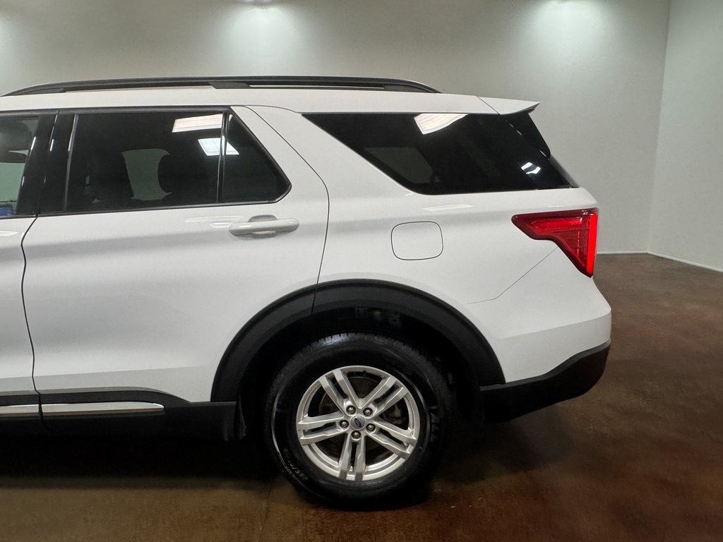 2023 Ford Explorer XLT photo 34