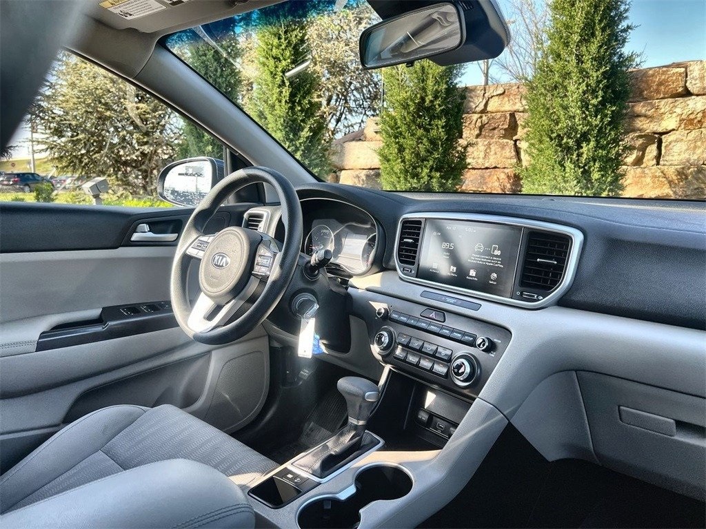2022 Kia Sportage LX photo 3