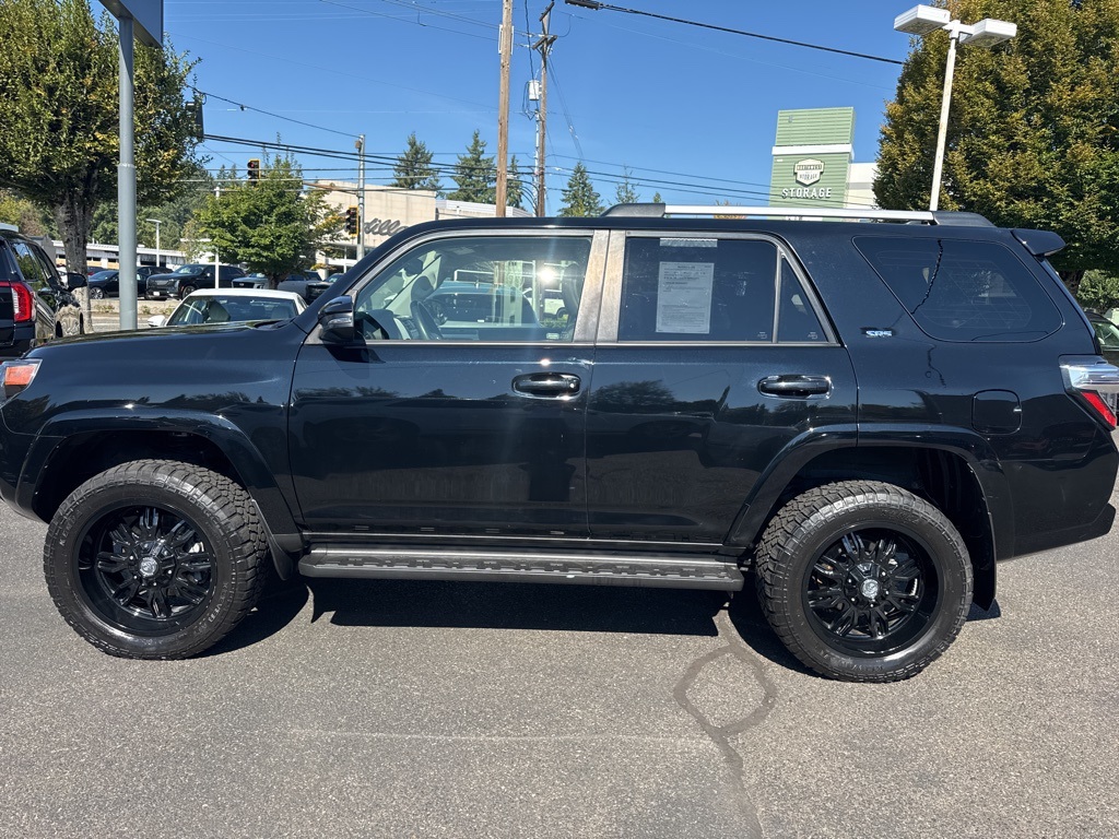 2021 Toyota 4Runner SR5 Premium photo 4
